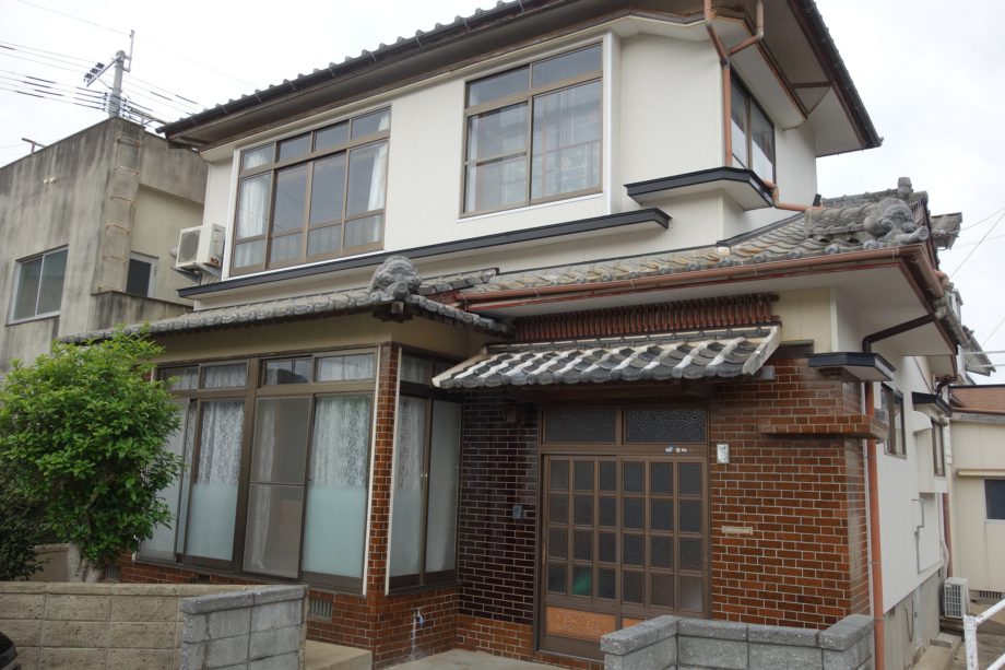 １８４．海辺にある2階建て倉庫付きのお家